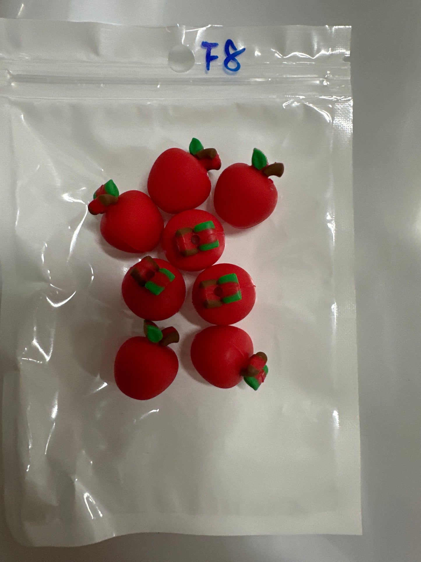 F8 Red Apple $4/8pcs