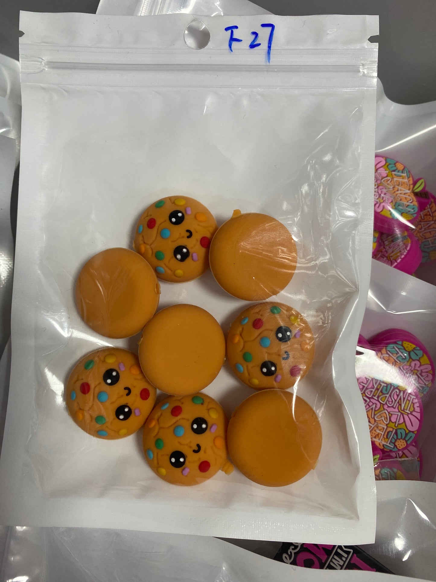 F27 Cookie $4/8pcs