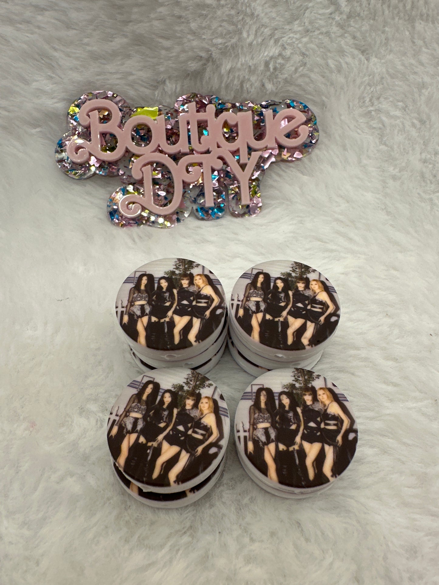 F643:$4/10pcs