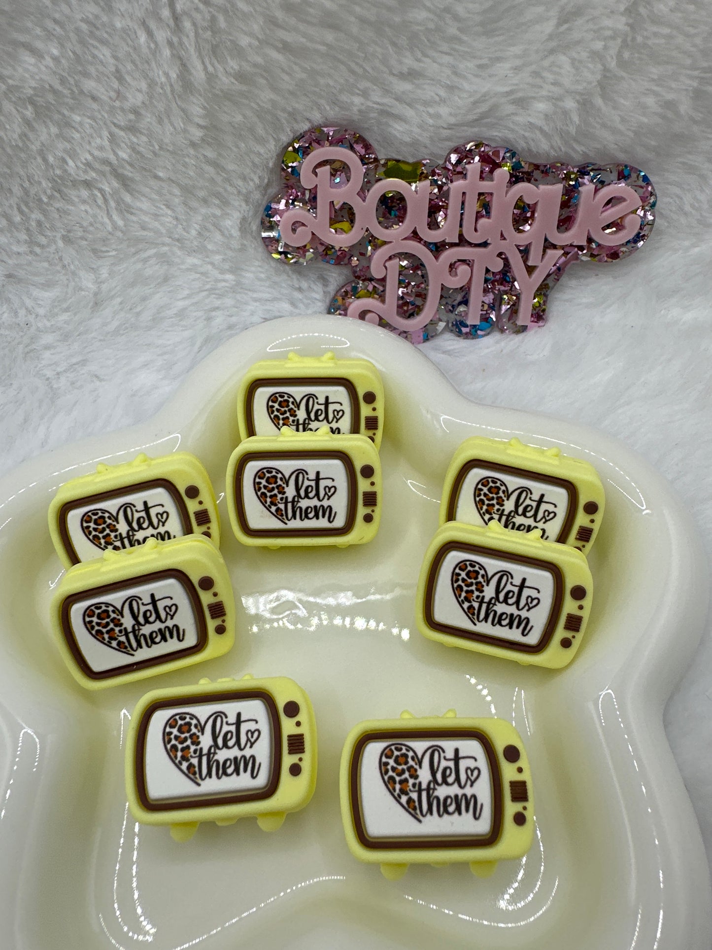 T19. 3D$4/8pcs