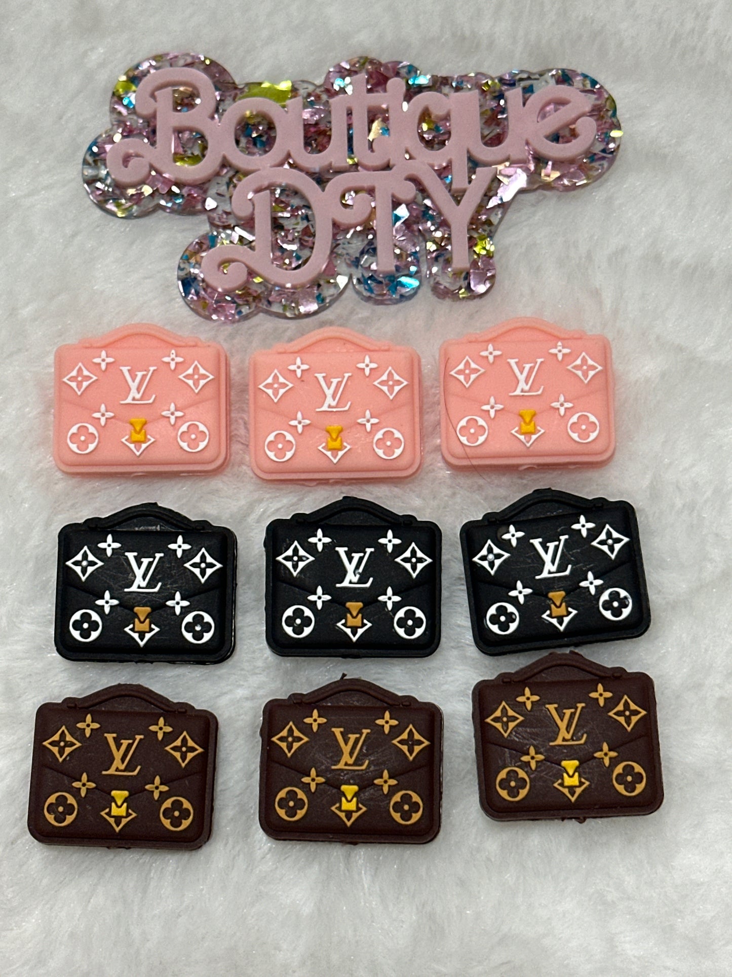 F900 $4/10pcs