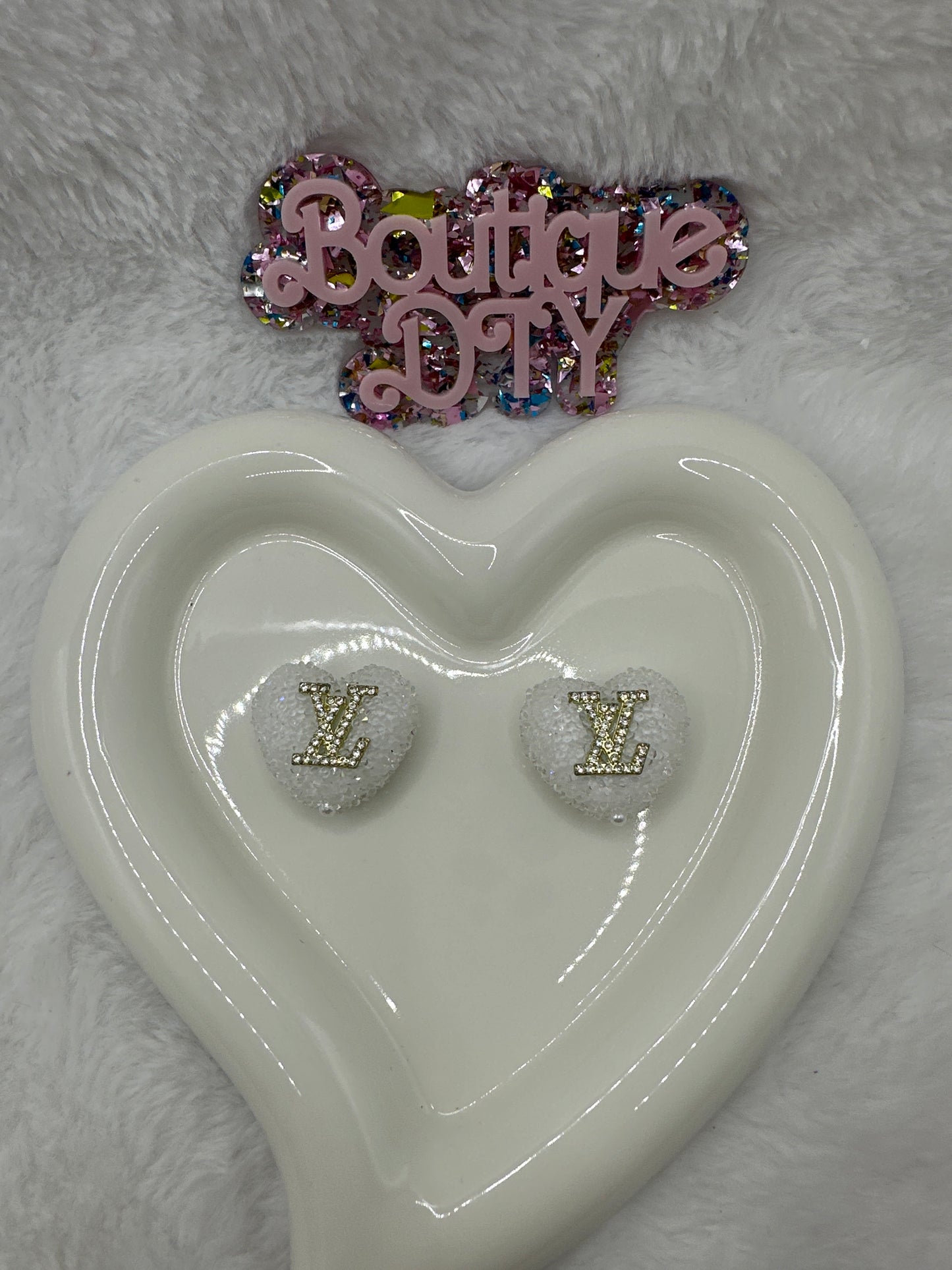R59 $3/2pcs