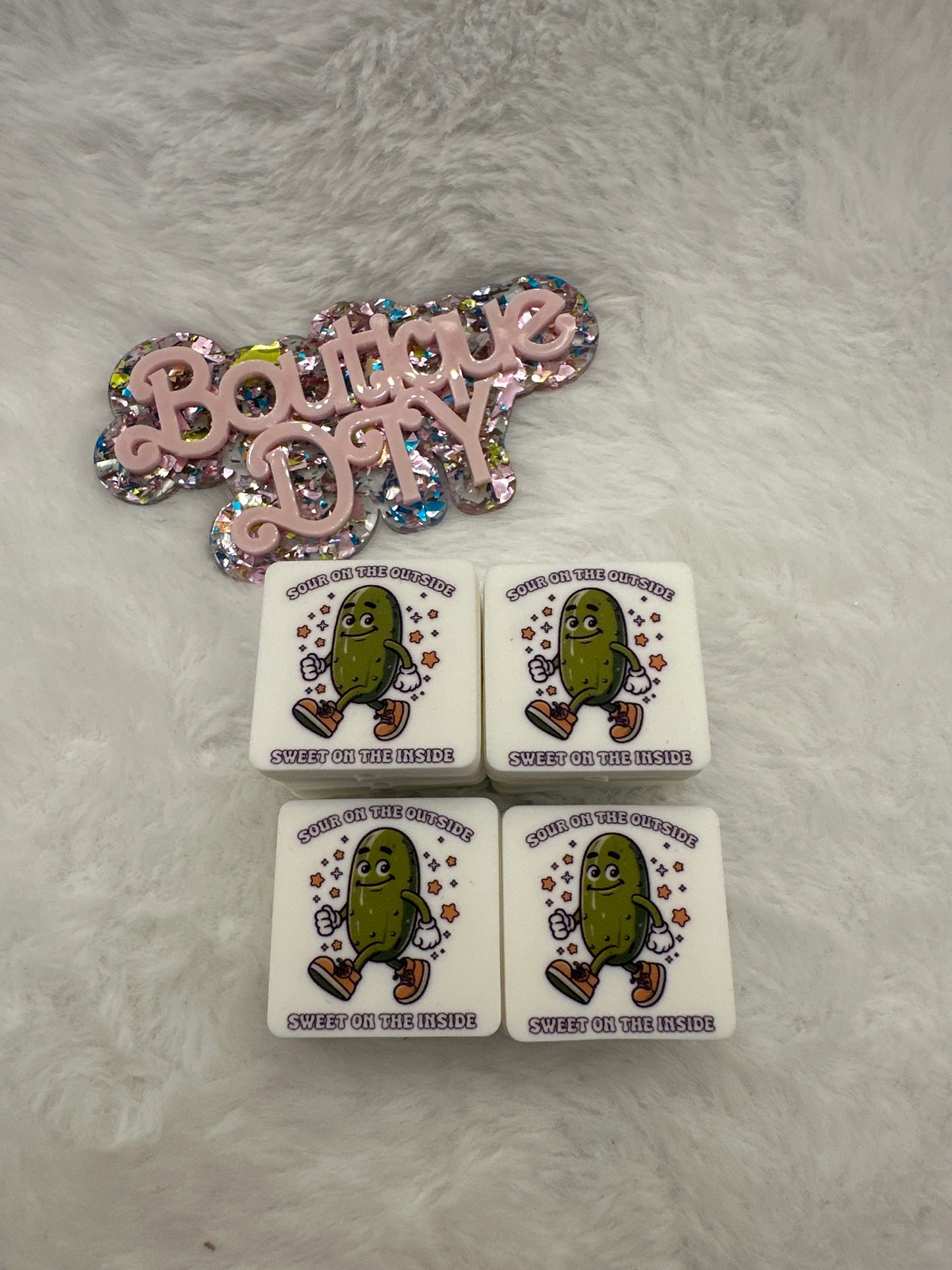 F598:$4/10pcs