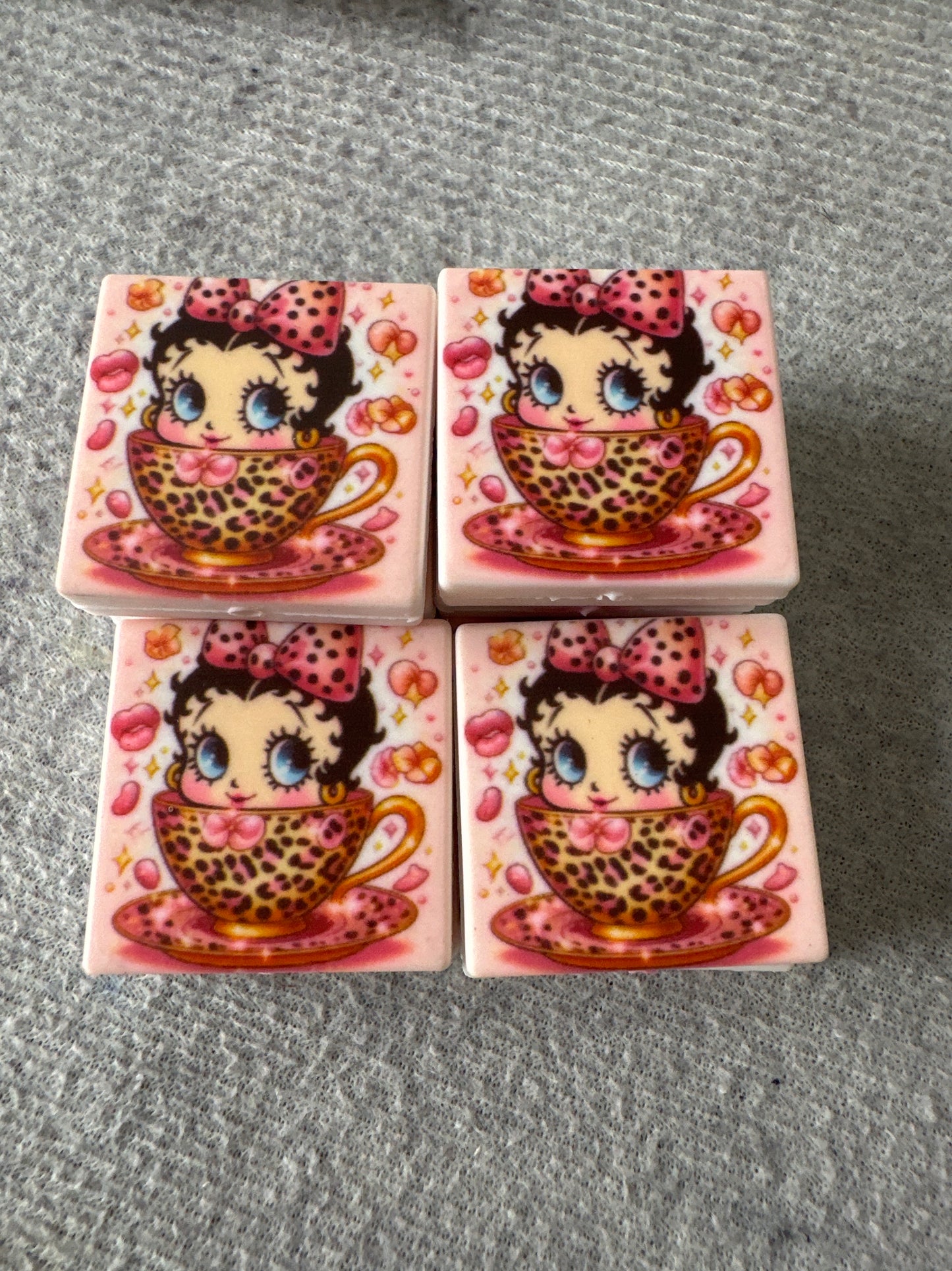 F581:$4/10pcs