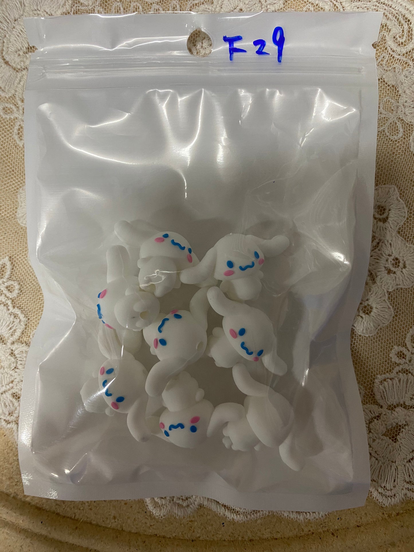 F29 Cinnamoroll $4/8pcs