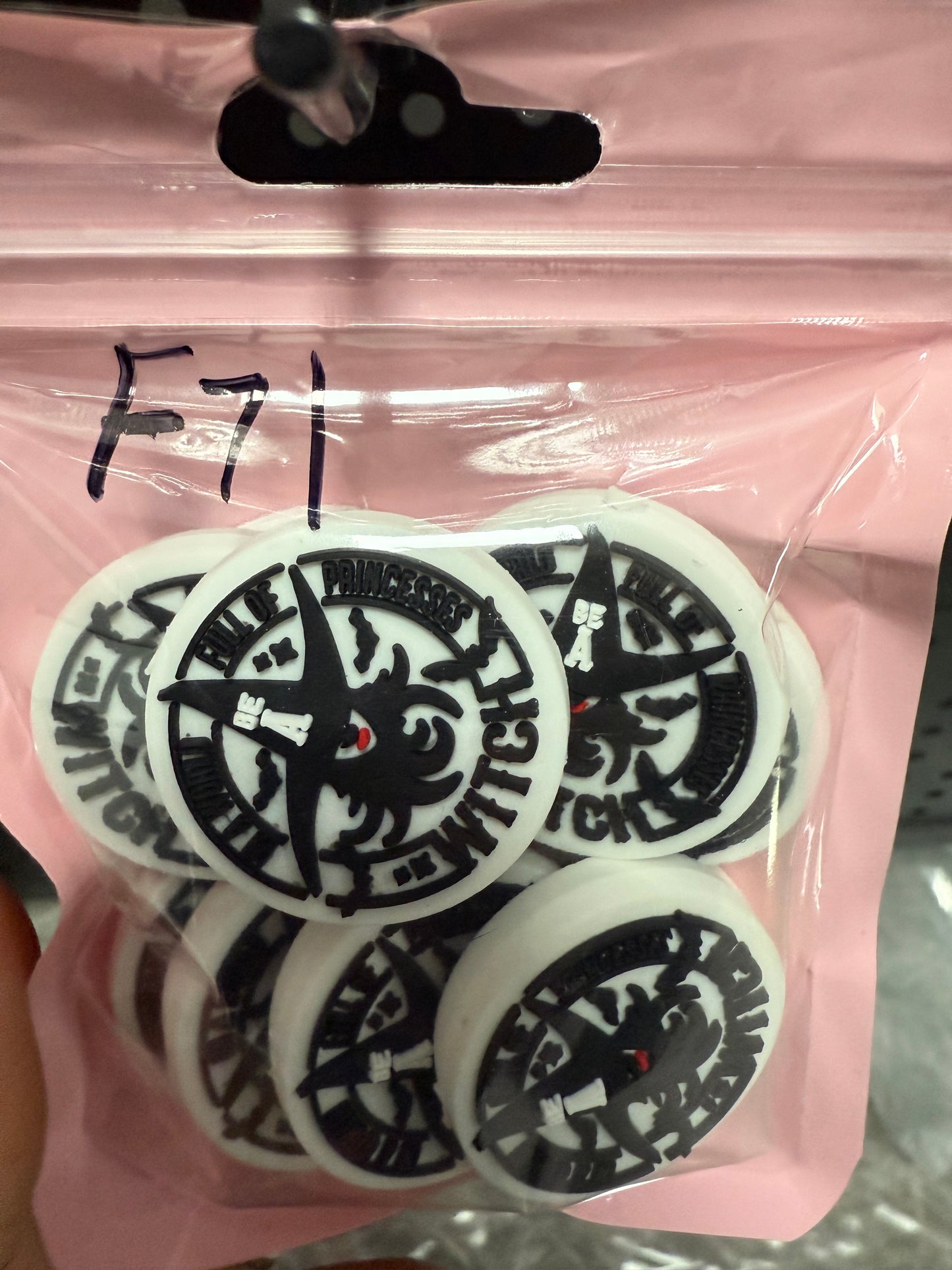 F71 Witch $4/10pcs