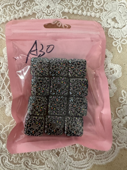 A30 $3/12pcs 16mm