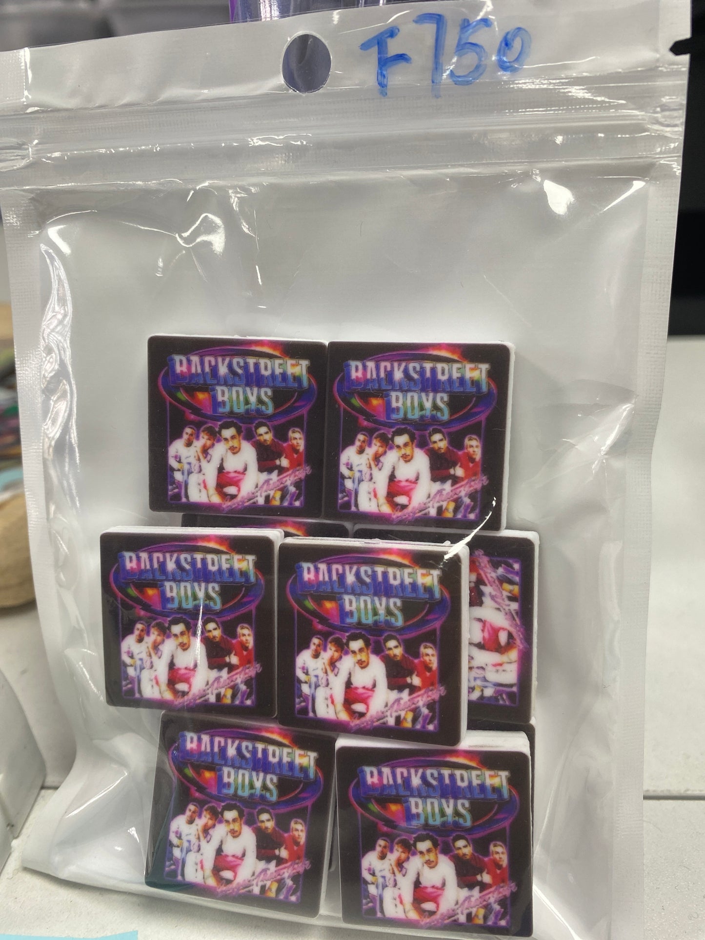 F750:$4/10pcs