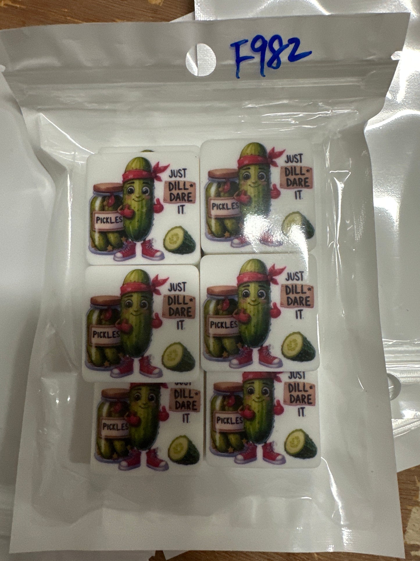 F982 $4/10pcs