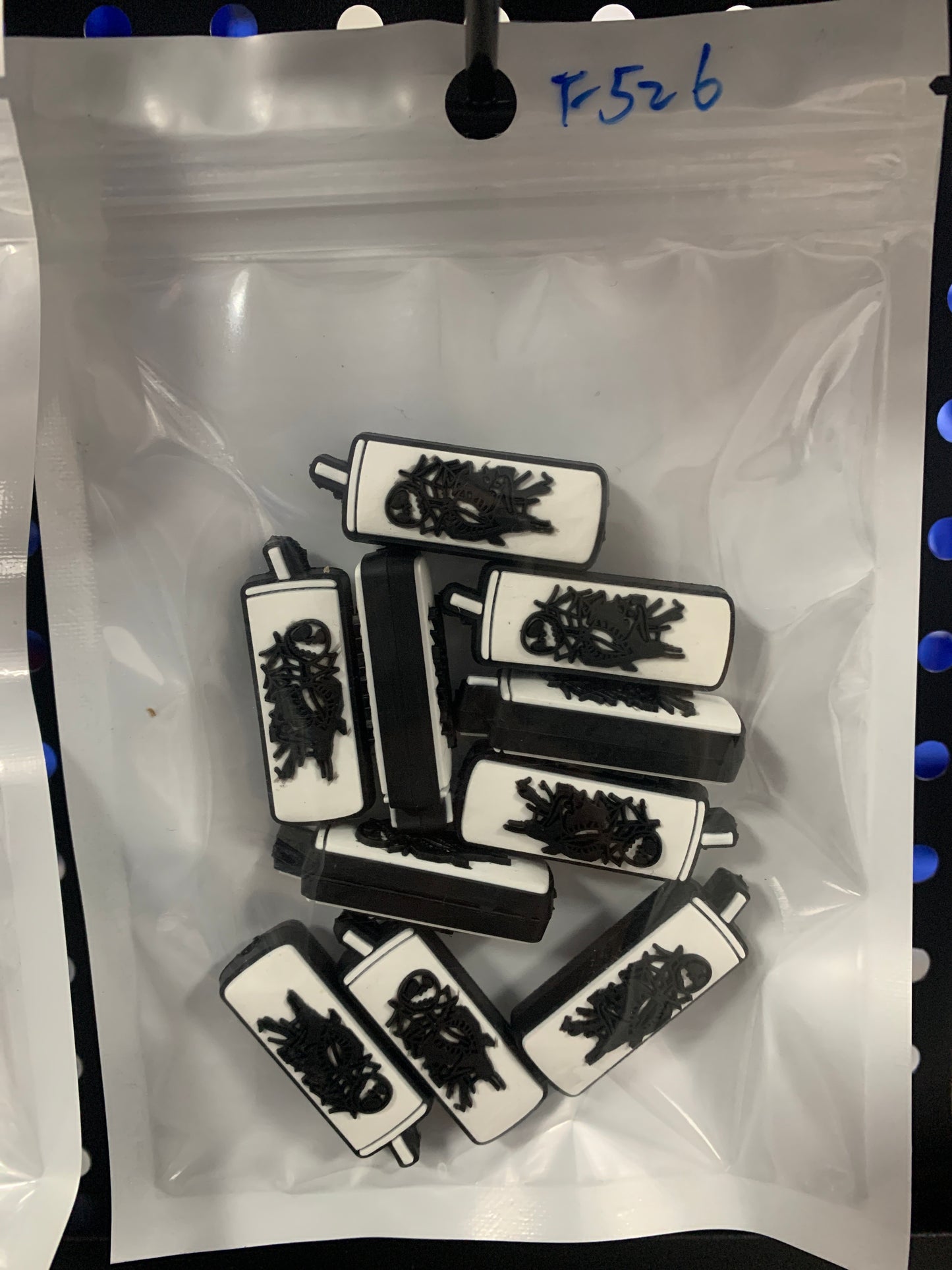 F526 $4/10pcs