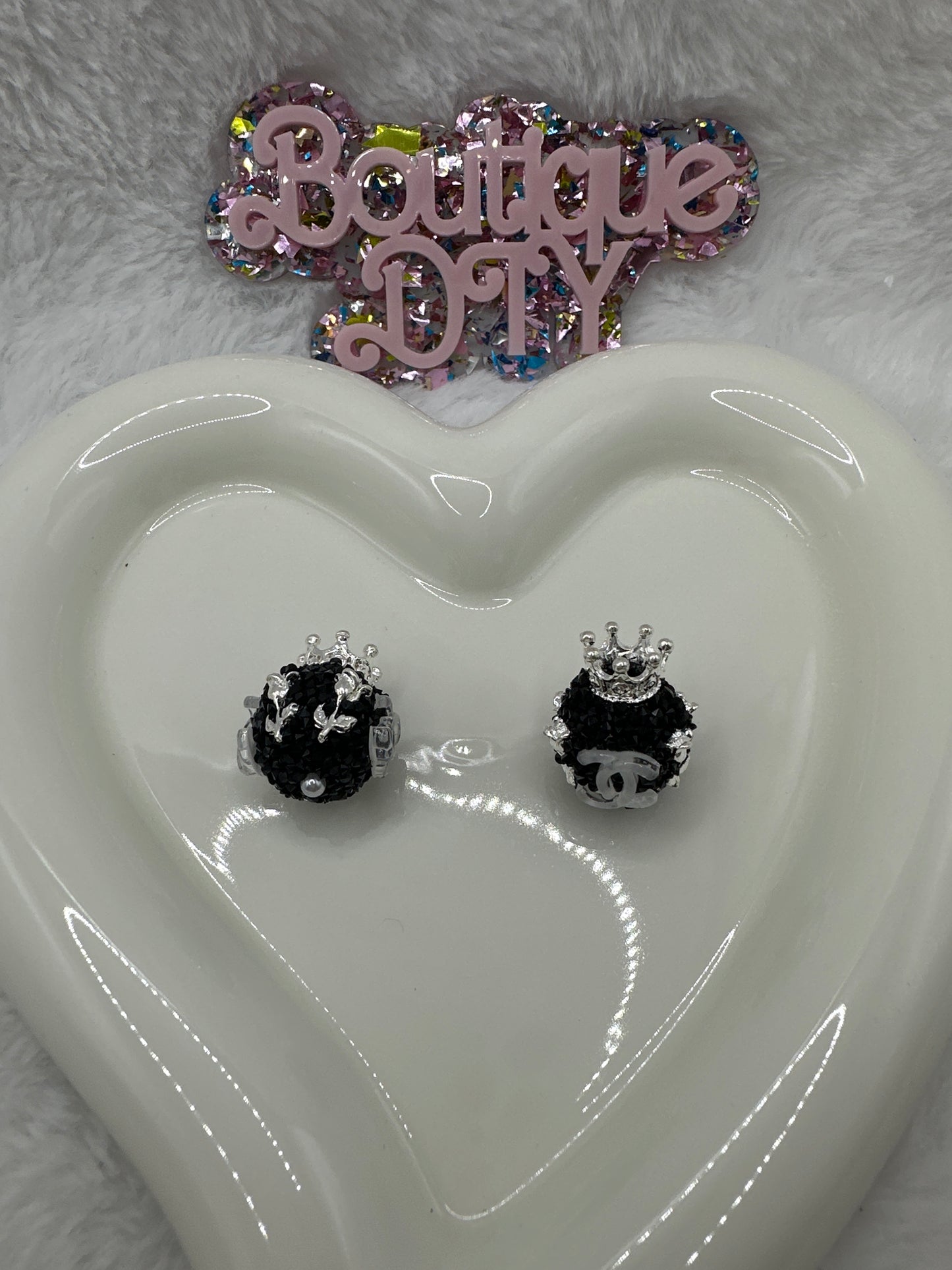 R73 $3/2pcs