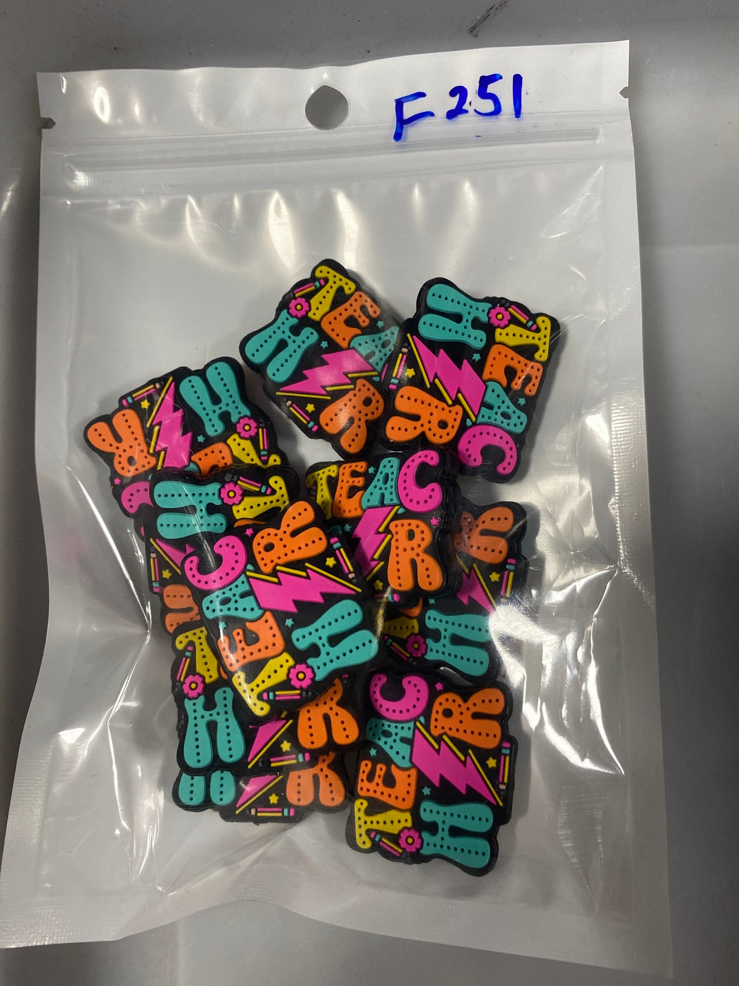 F251 $4/10pcs