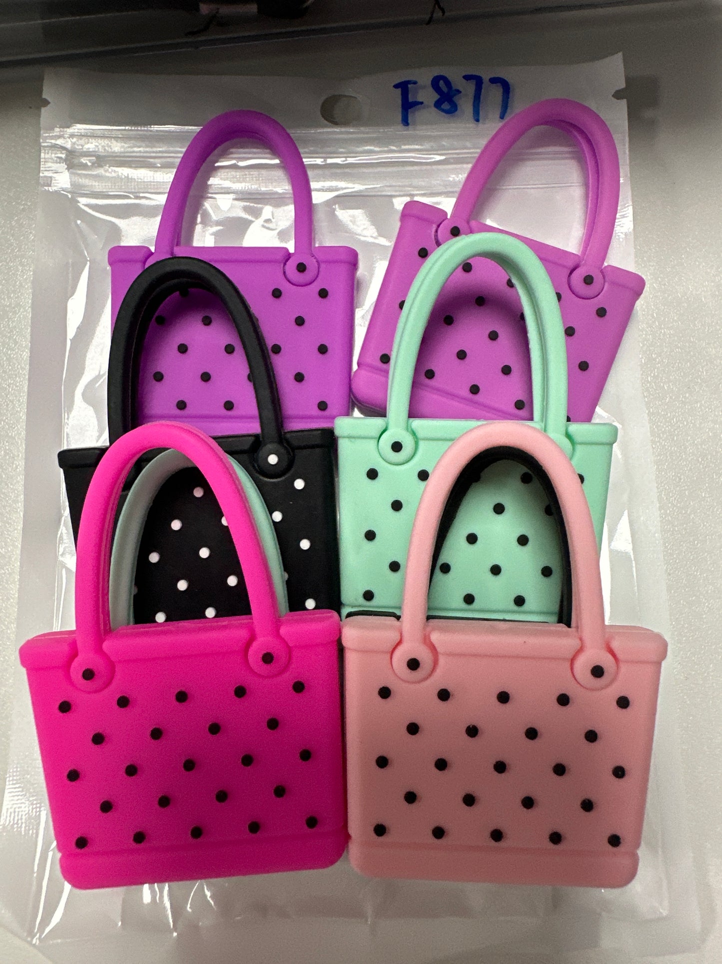 F877 $4/8pcs