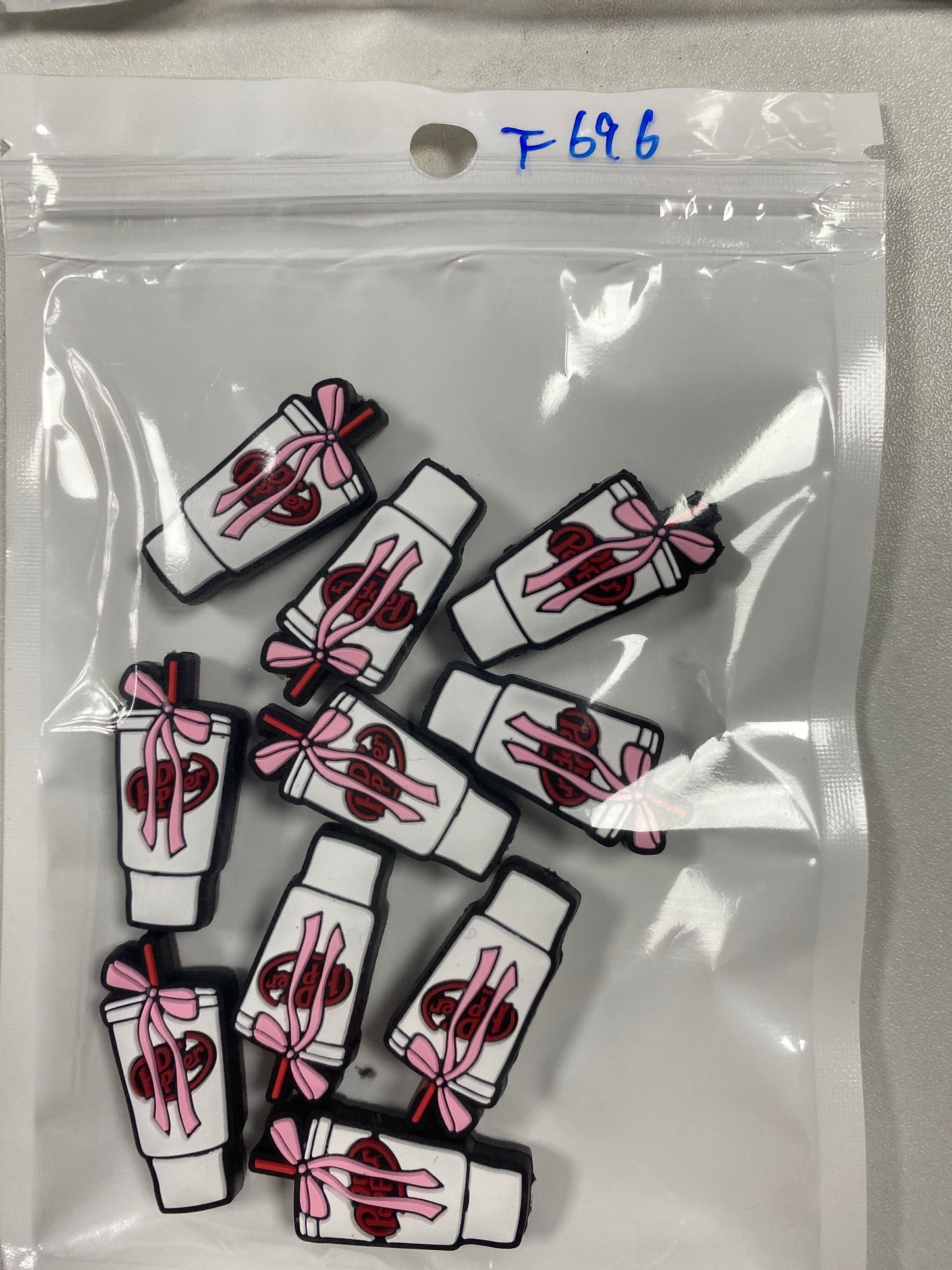 F696:$4/10pcs