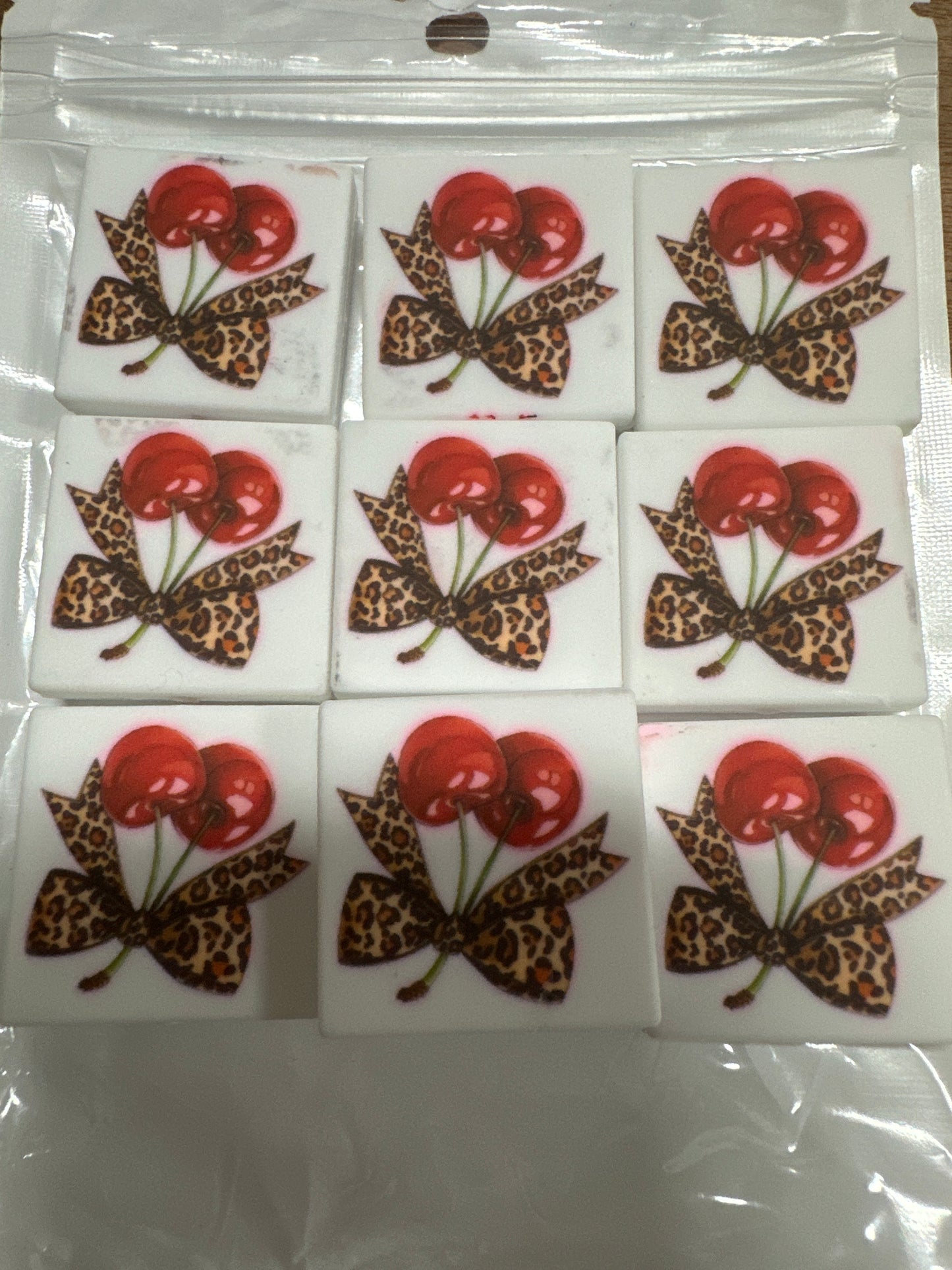 F599:$4/10pcs