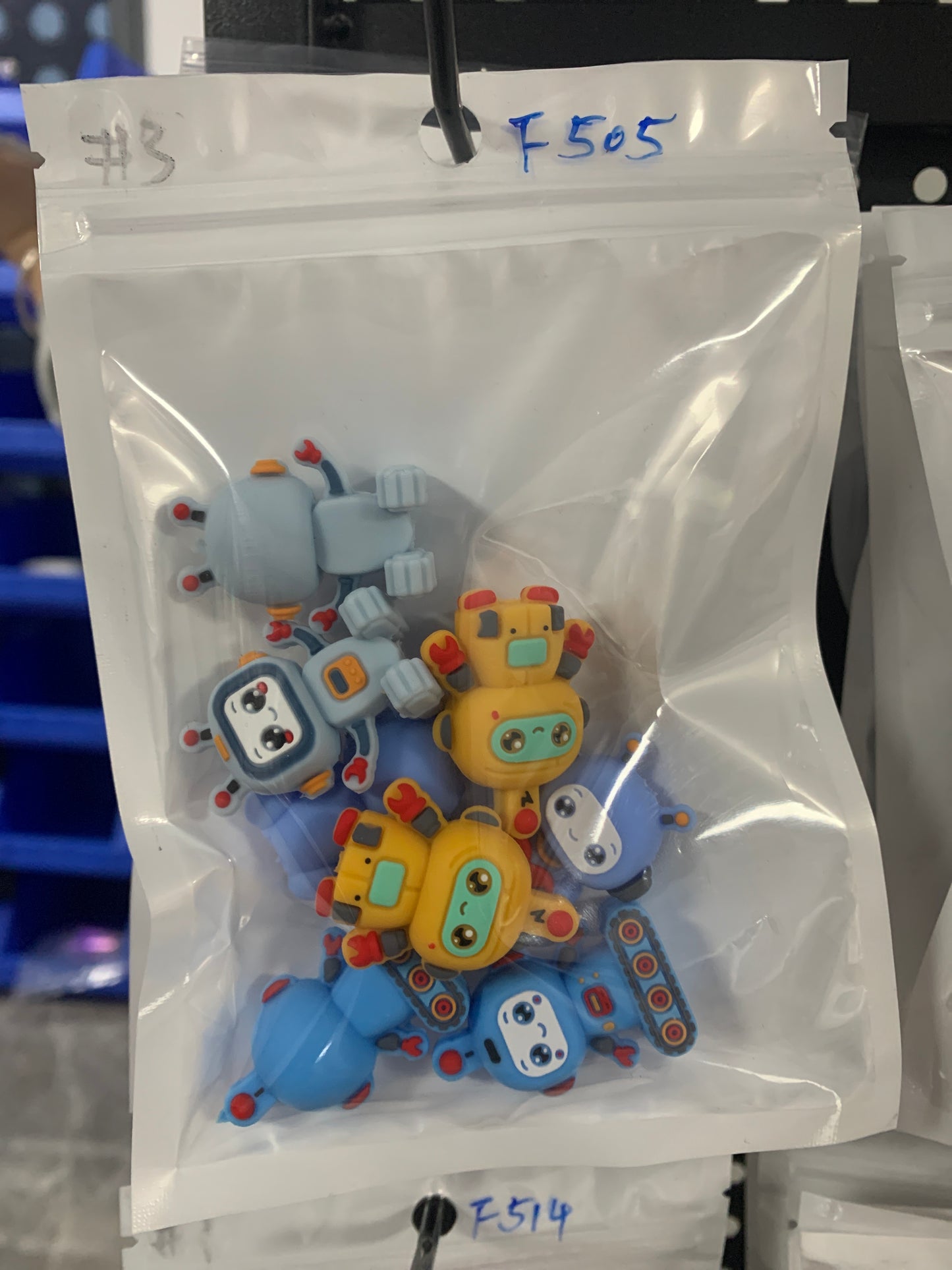 F505 $4/8pcs