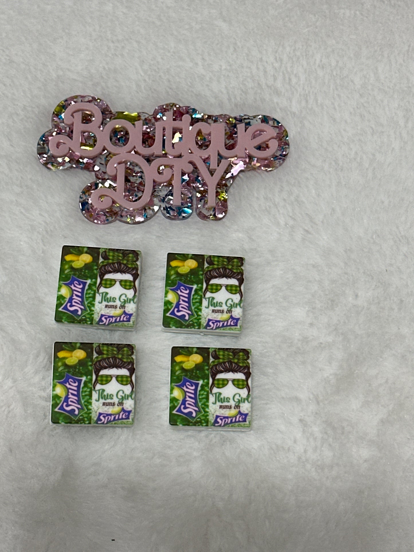 F657   $4/10pcs