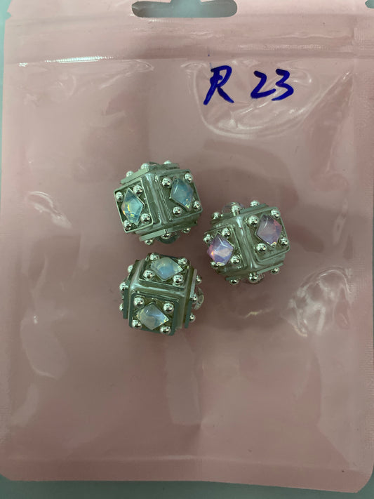 R23 $3/3pcs