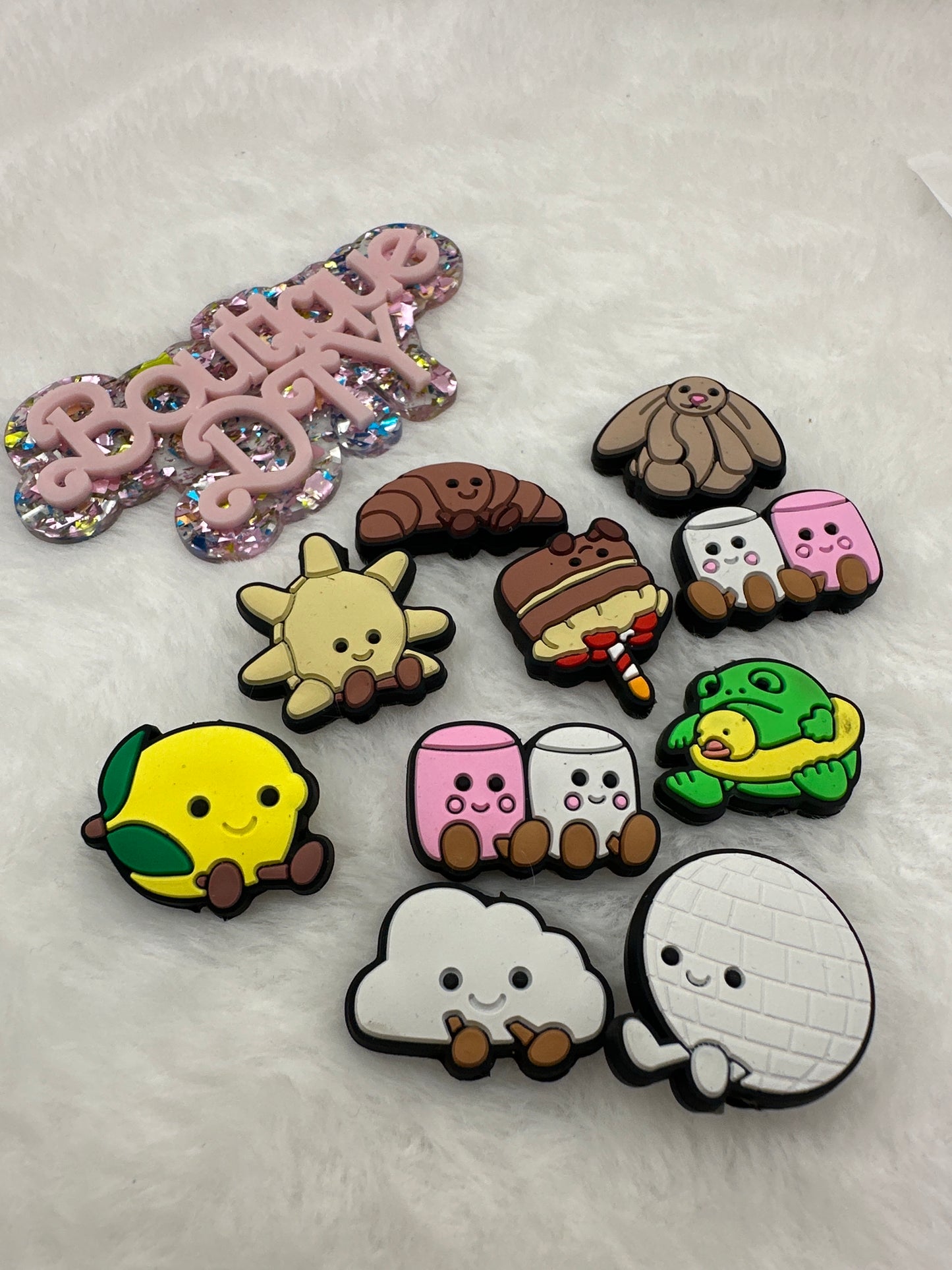 F545 $4/10 pcs
