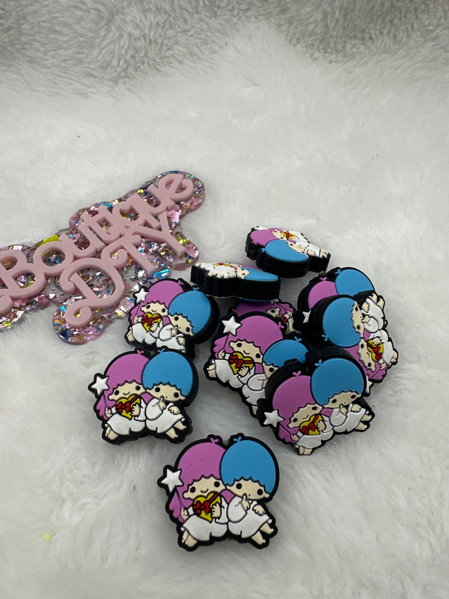 F693:$4/10pcs