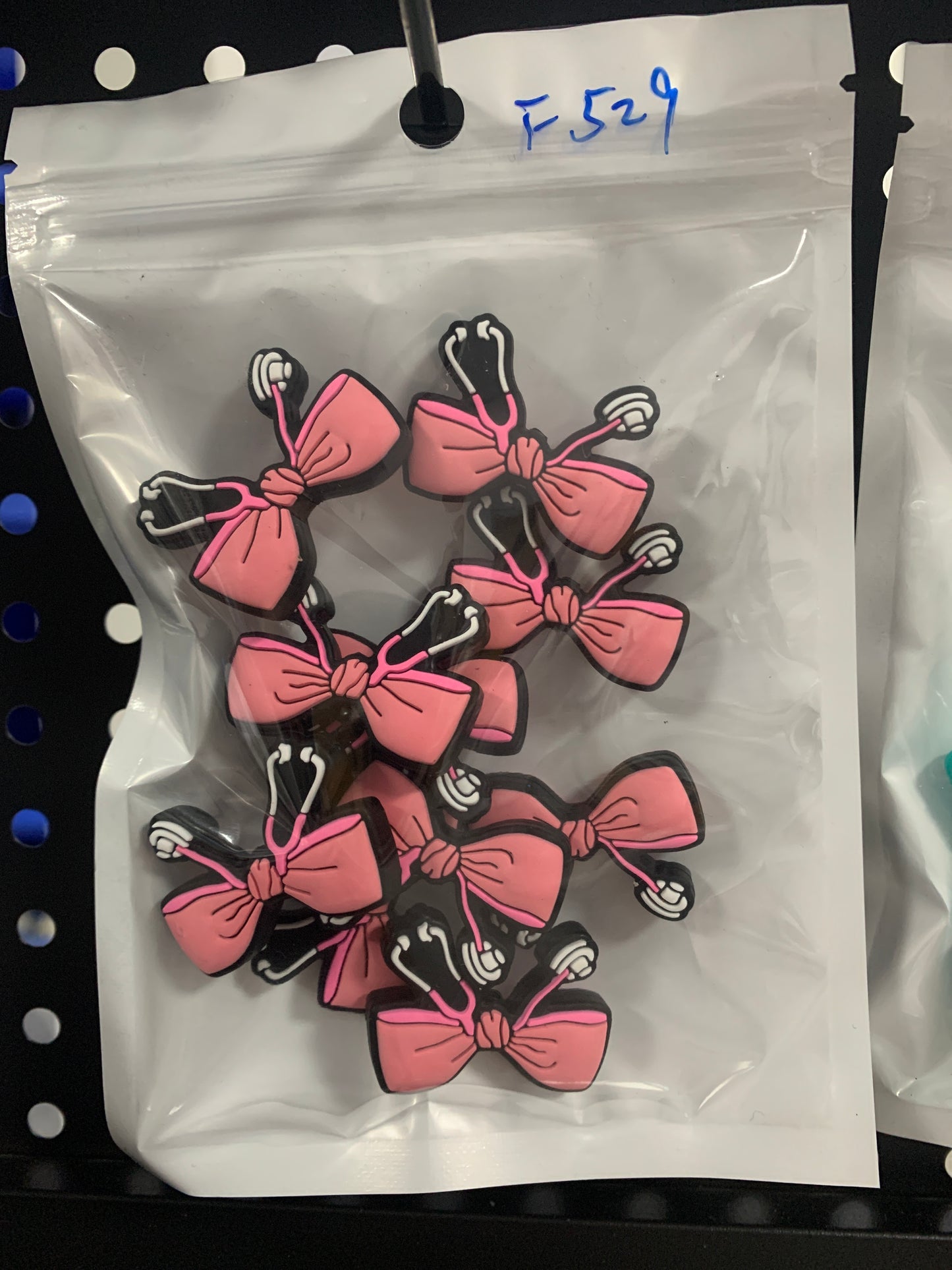 F529 $4/10pcs