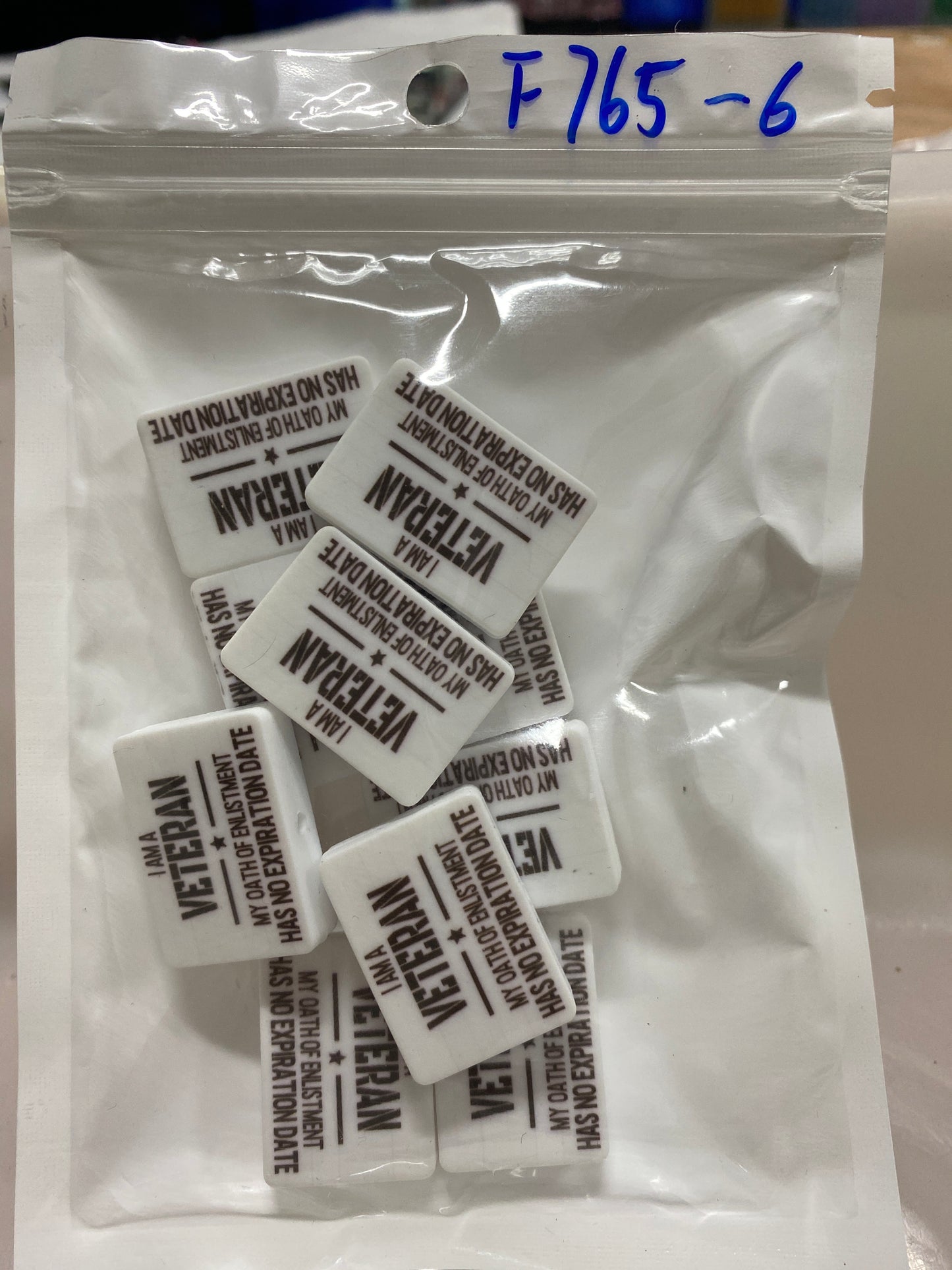 F765 Bad Bunny $4/10pcs