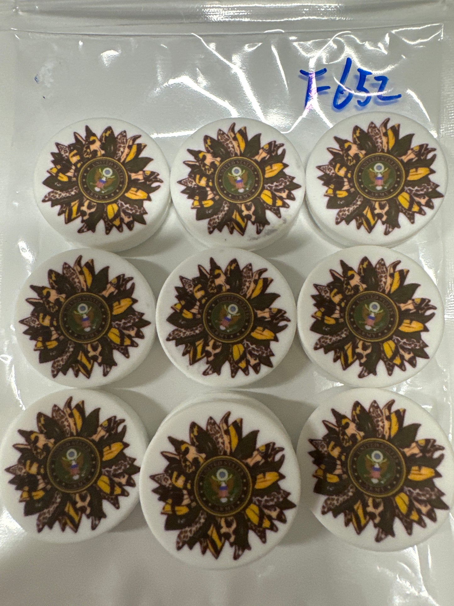F652.  $4/10pcs