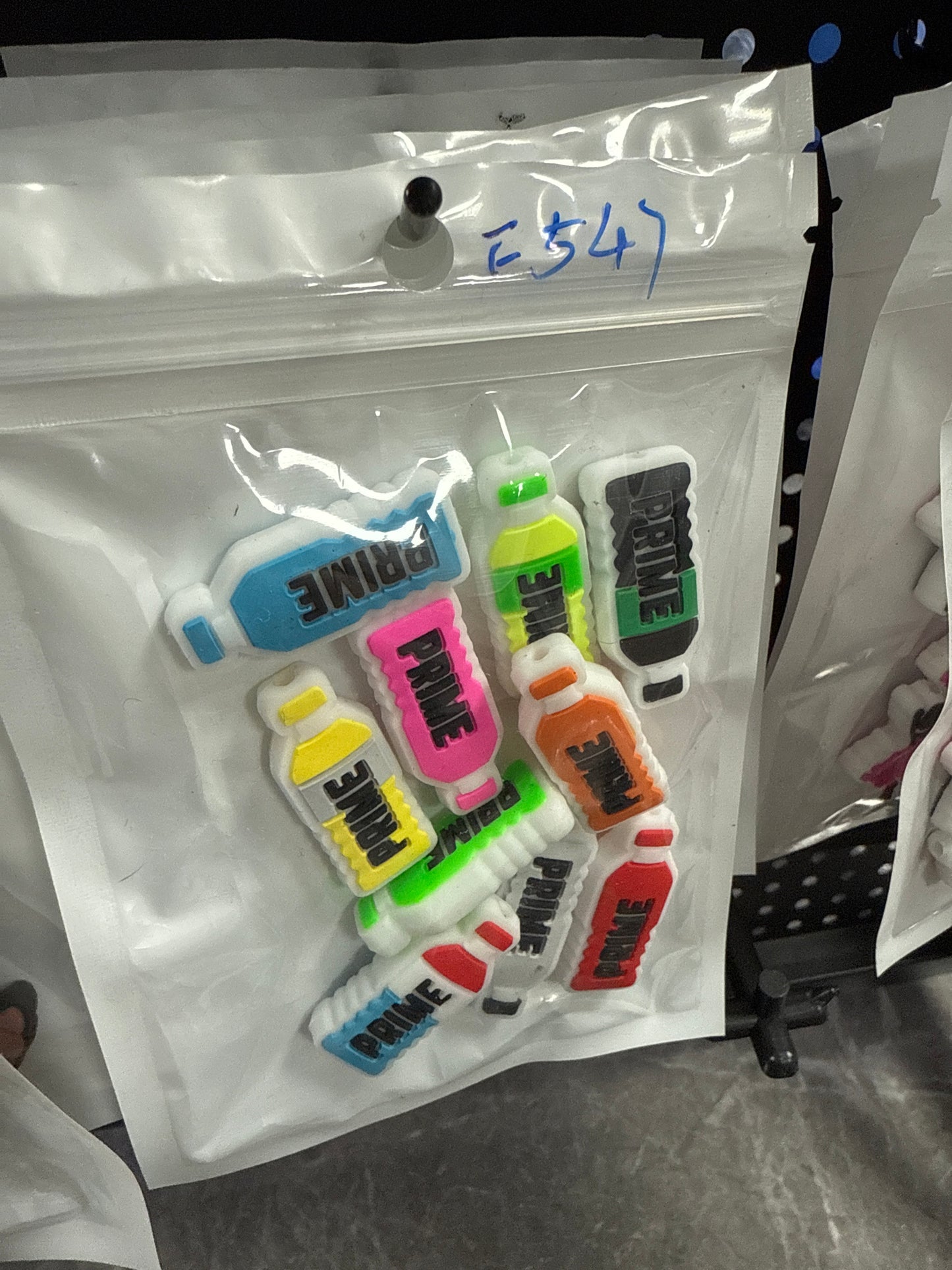 F547 $4/10 pcs