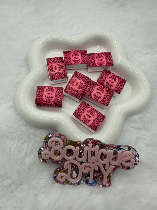 FB62 3D Pink Leopard CC Book $4/8pcs