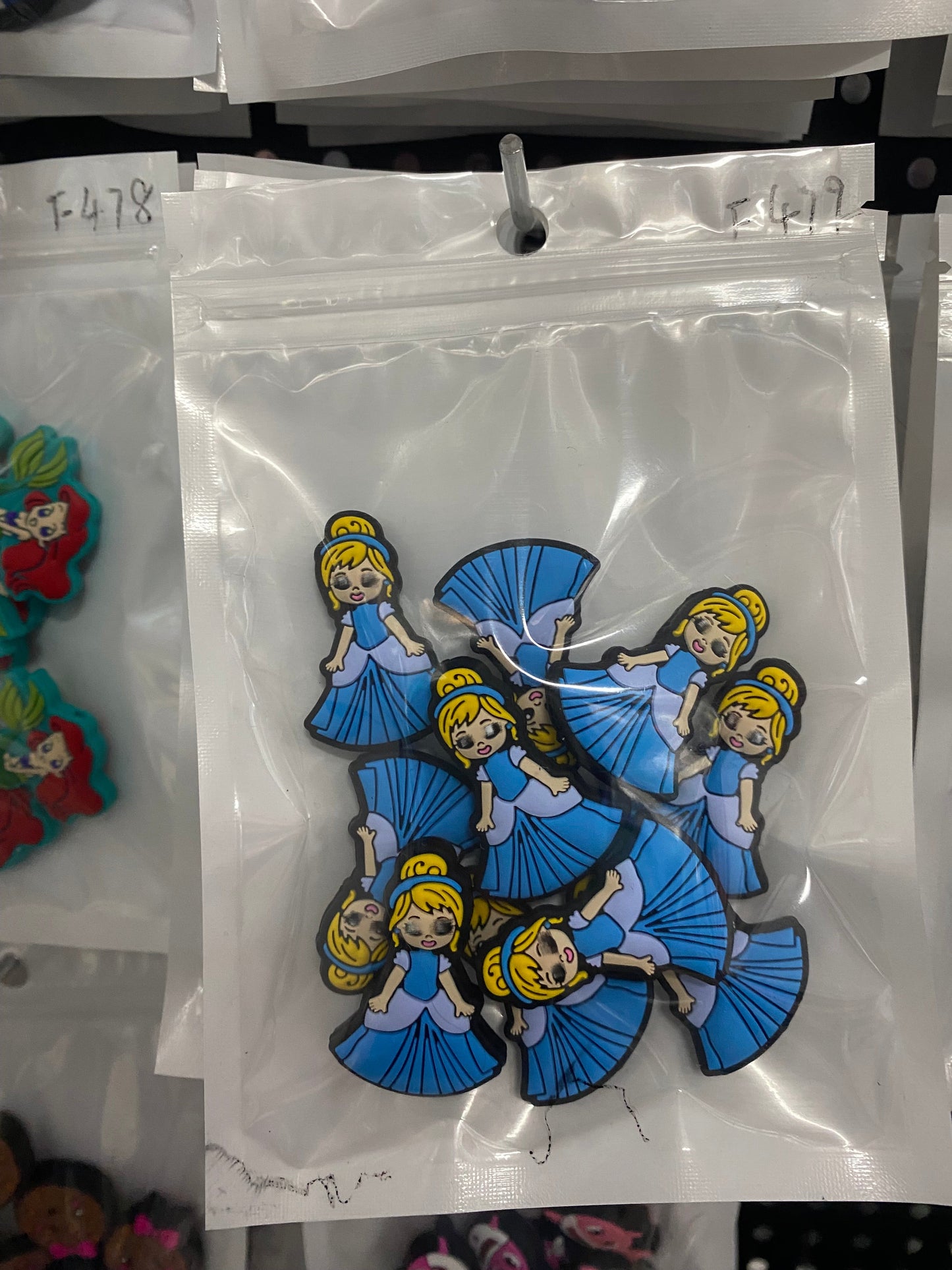 F479 $4/10pcs